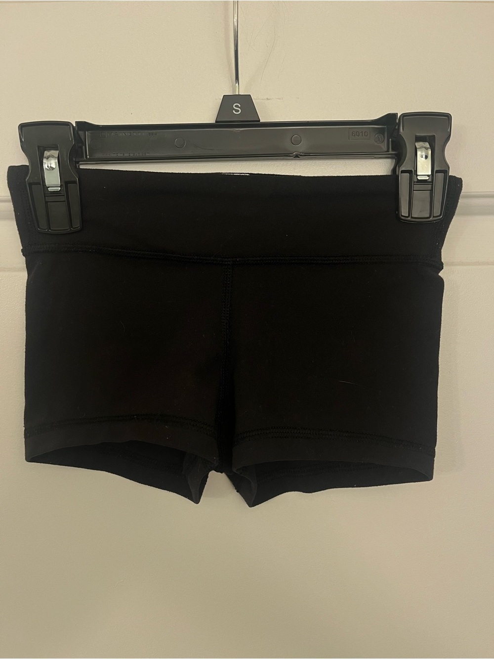 Ivivva by Lululemon athletica Black Bike Booty Shorts Girls Child Size 4